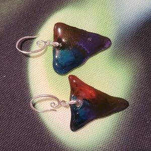 Colorful Blue, Red & Purple Petri Triangle Earrings.